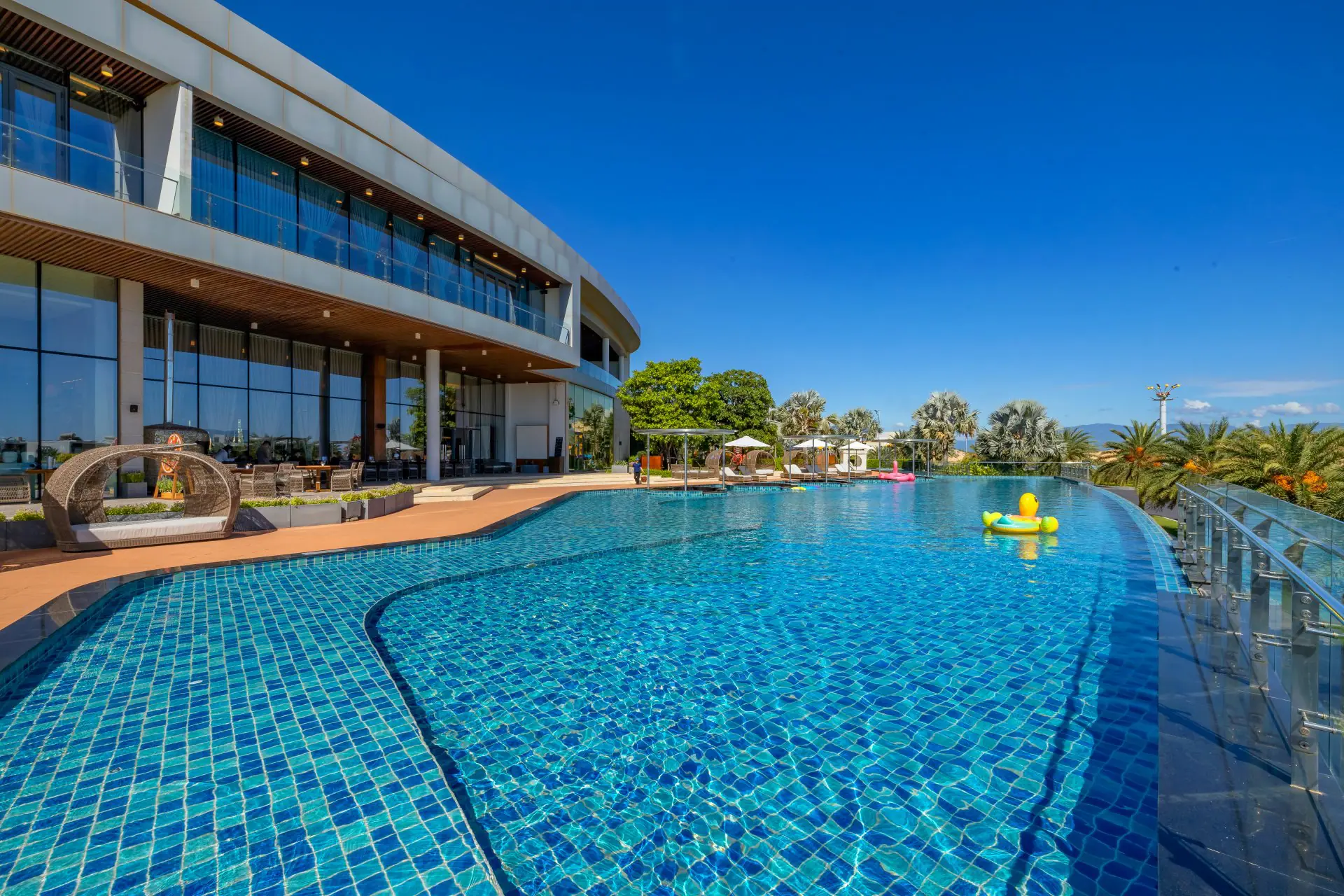 Kn Pool 11