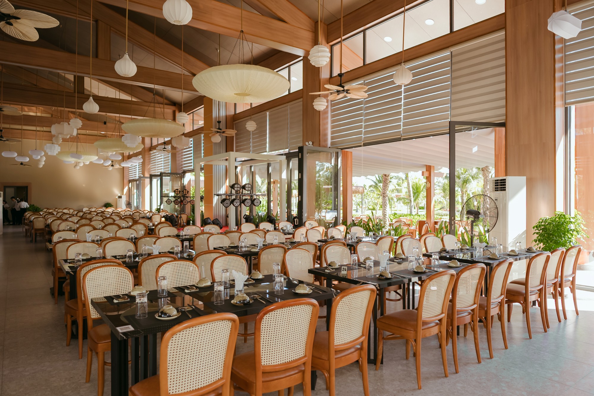 CaraBeach House Restaurant