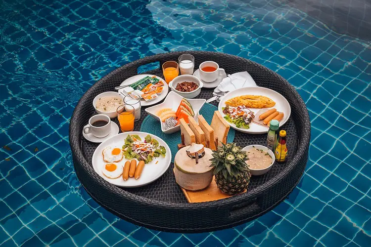 Floating Breakfast