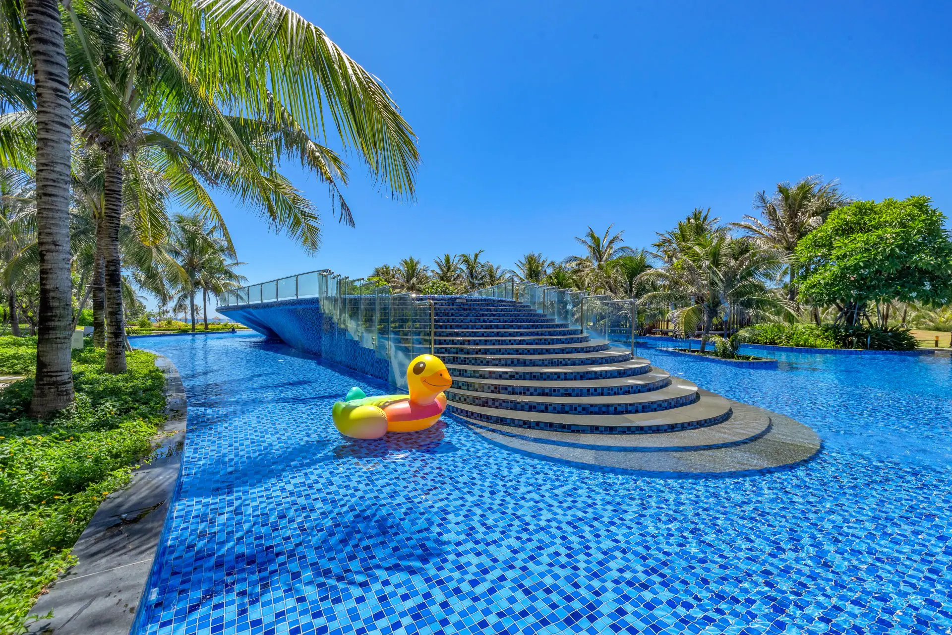 Kn Pool 23