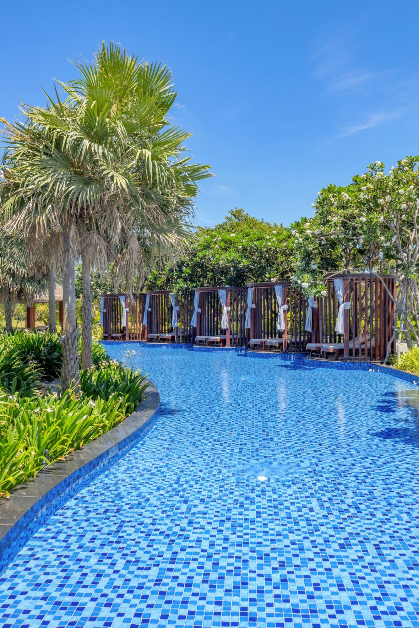 Kn Pool 49